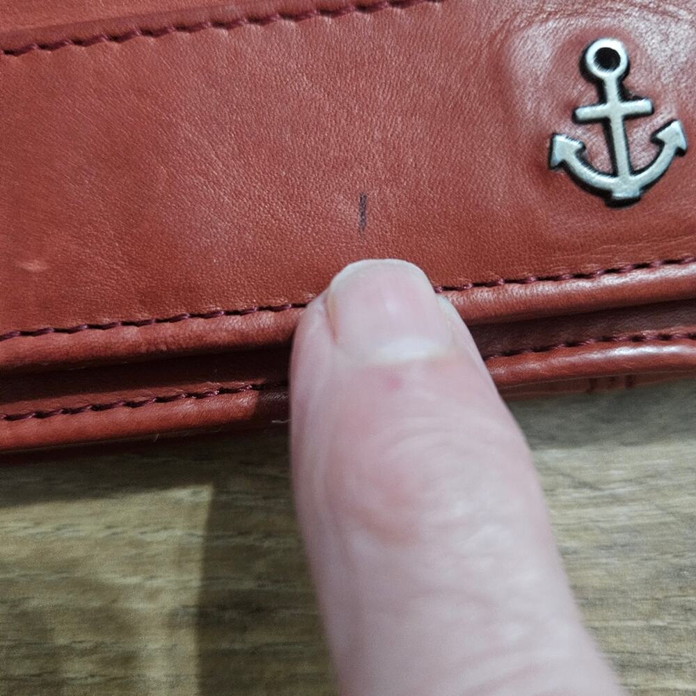 Harbour 2nd Billfold Red Leather Wallet Credit Card Slots Snap Closure - Picture 15 of 15